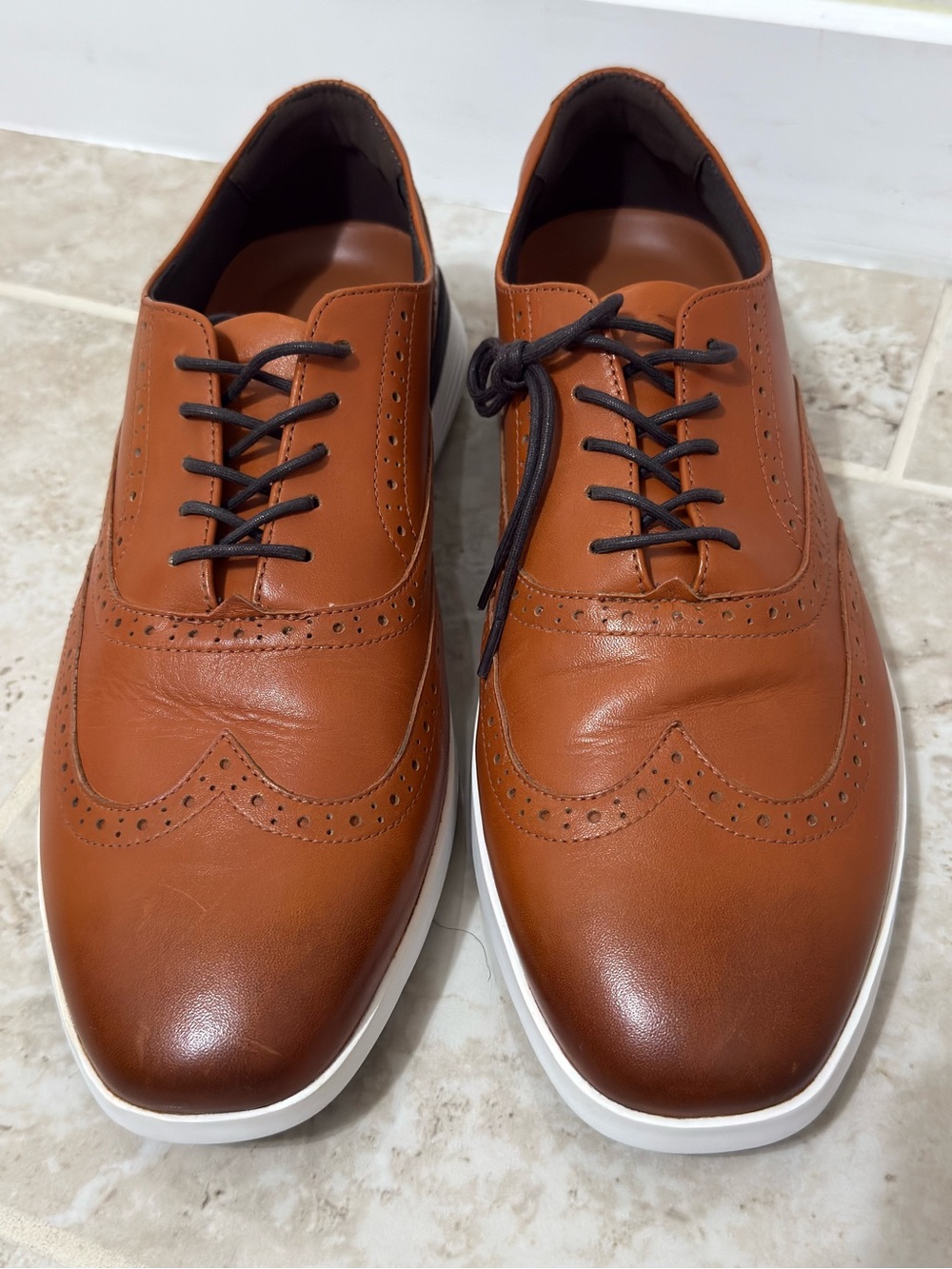 Wolf & Shepherd Men's Crossover Wingtip Oxford In Honey l White Color (Sz 12).